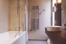 La Bourdonnais 4*, Paris France